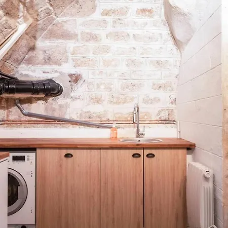 Apartment 2 Lyonnais *