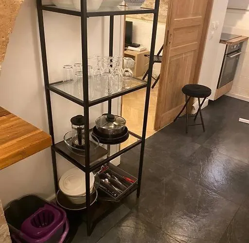 2 Lyonnais Apartman *